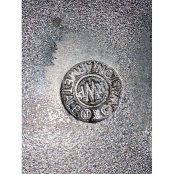 Vintage Wilton Armetale Large ” Serving Plate With Design Pewter - Picture 4 of 4